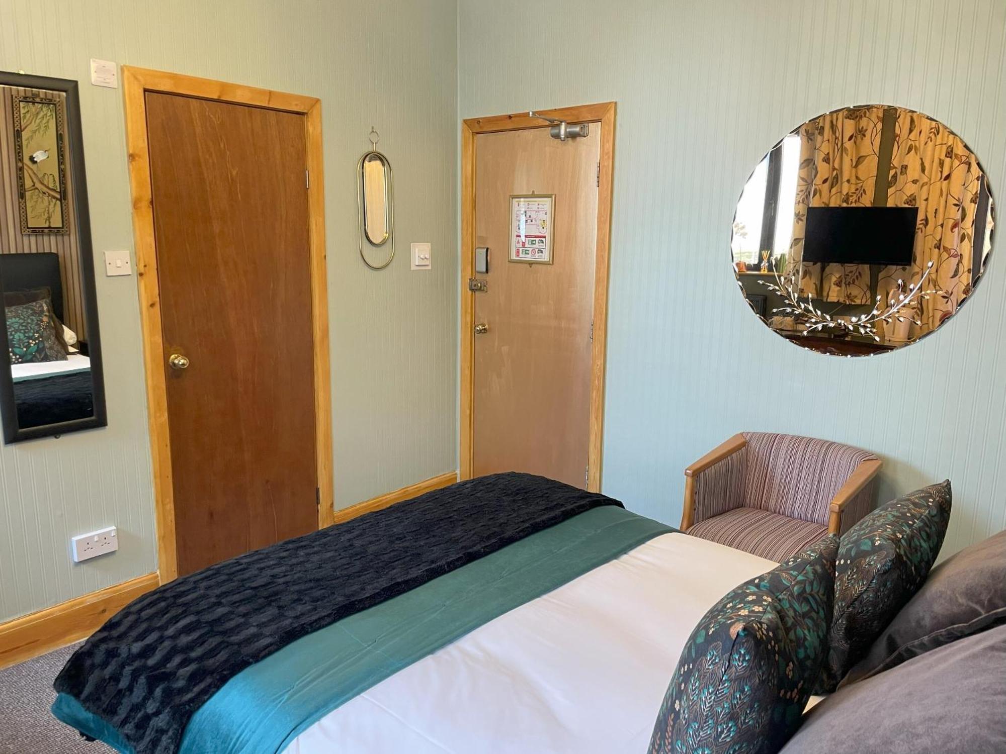Knights Court Hotel Горад Грэйт Ярмут Стая снимка
