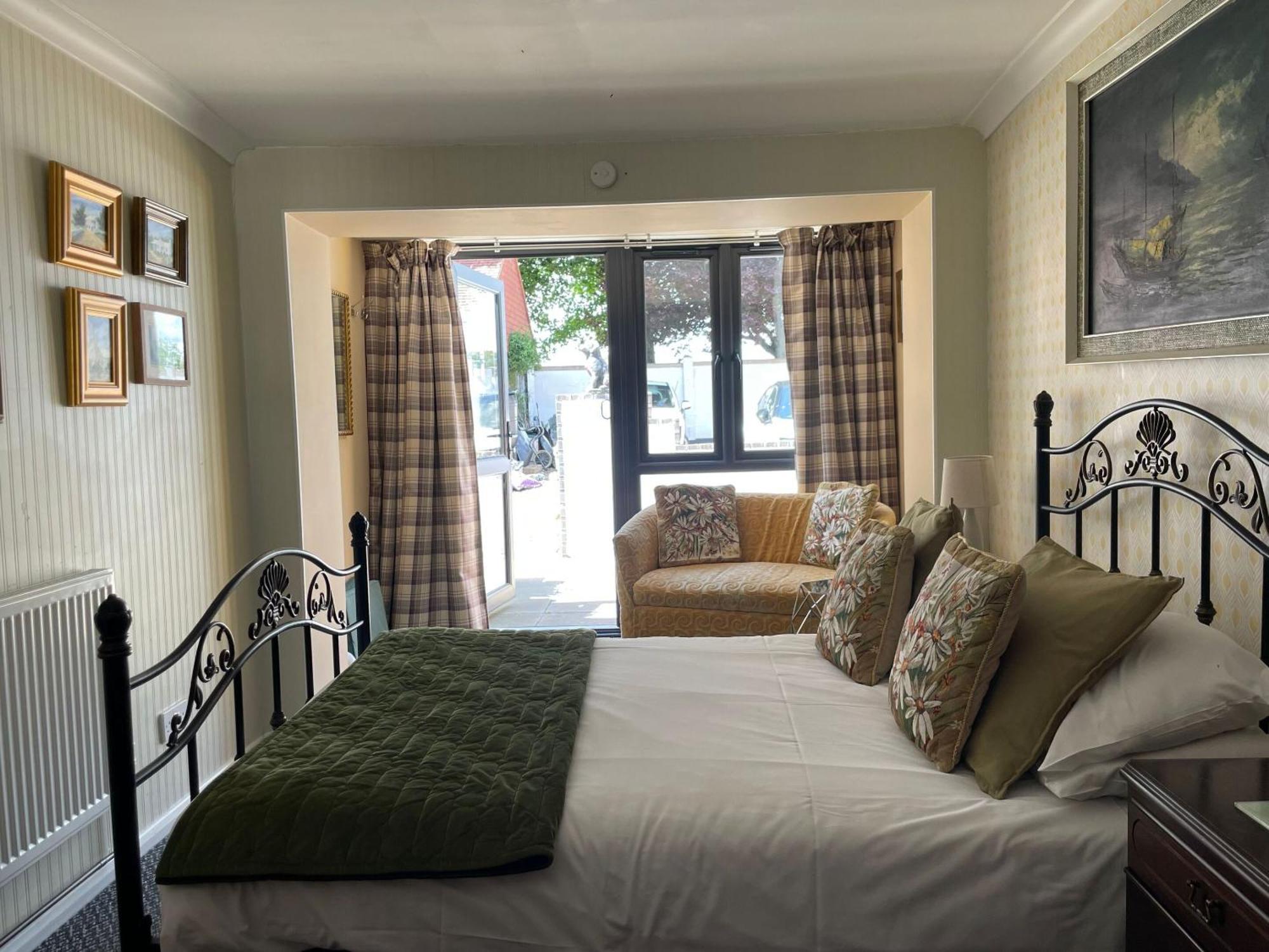 Knights Court Hotel Горад Грэйт Ярмут Стая снимка
